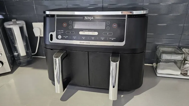 Ninja Foodi Dual Zone Air Fryer AF300UK-2