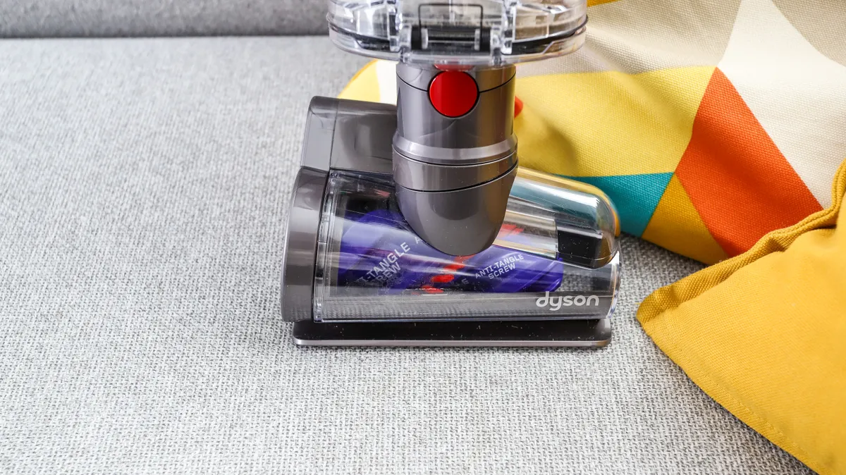 Dyson V12