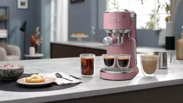 Кофемашина De’Longhi Dedica Duo: гламурный гаджет для идеального холодного заваривания