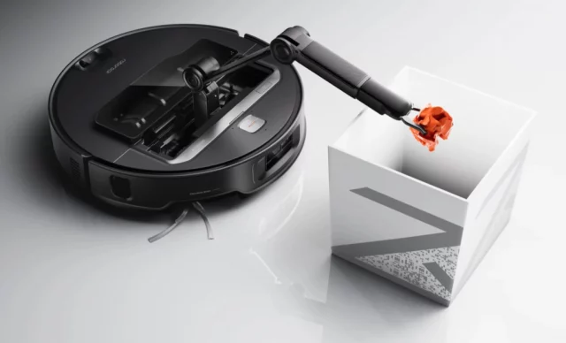 Робот-пылесос с функцией сбора носков Roborock Saros Z70