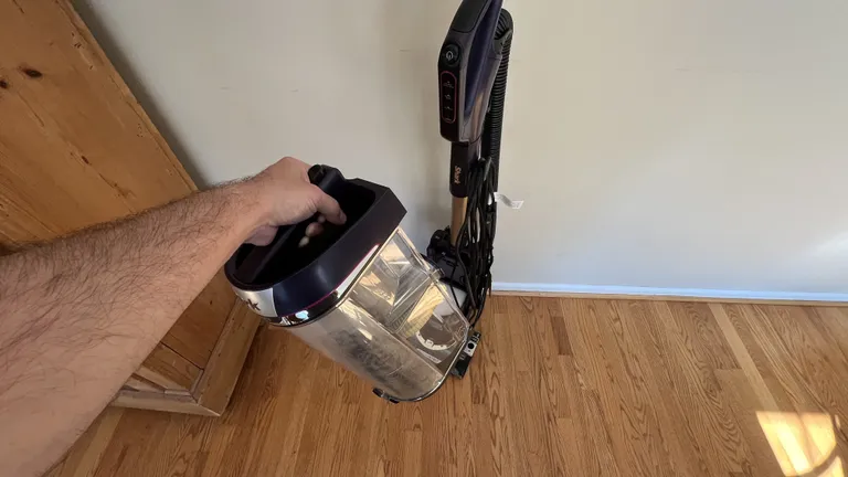 Shark PowerDetect Upright